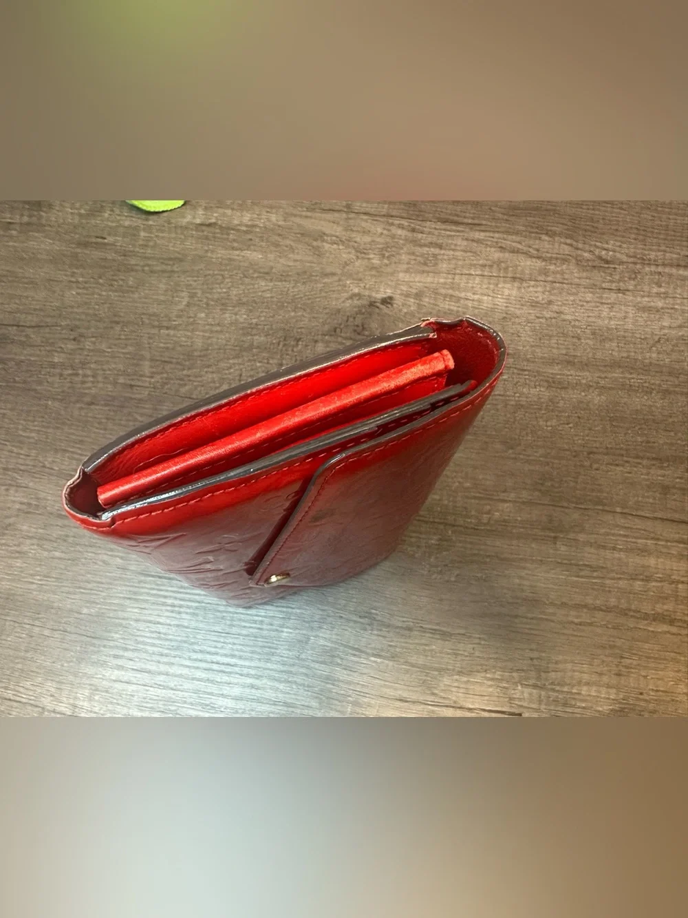 Louis Vuitton Sarah Red Vernis